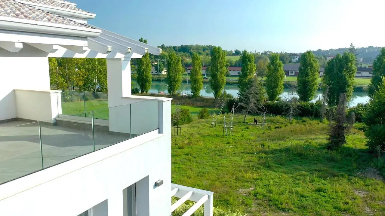 Luxury Suite La Finestra Sul Mincio Peschiera del Garda Apartment